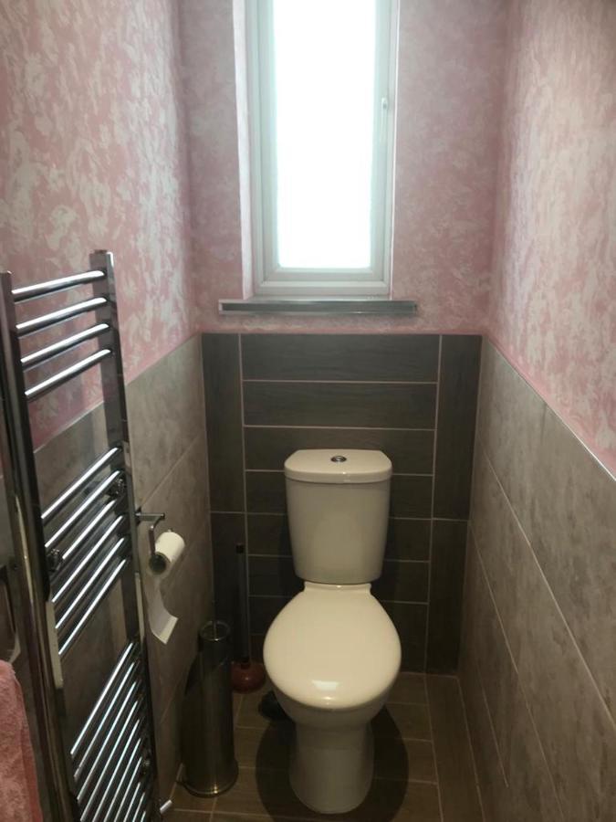 Large Double Room Next To Elisabeth Line Abbey Wood Exterior photo