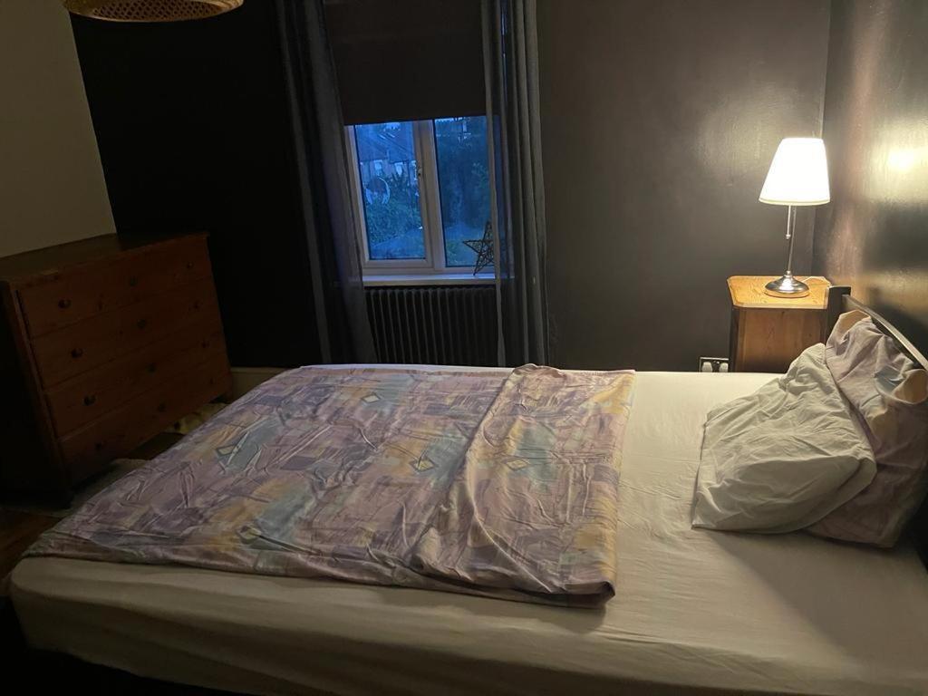 Large Double Room Next To Elisabeth Line Abbey Wood Exterior photo