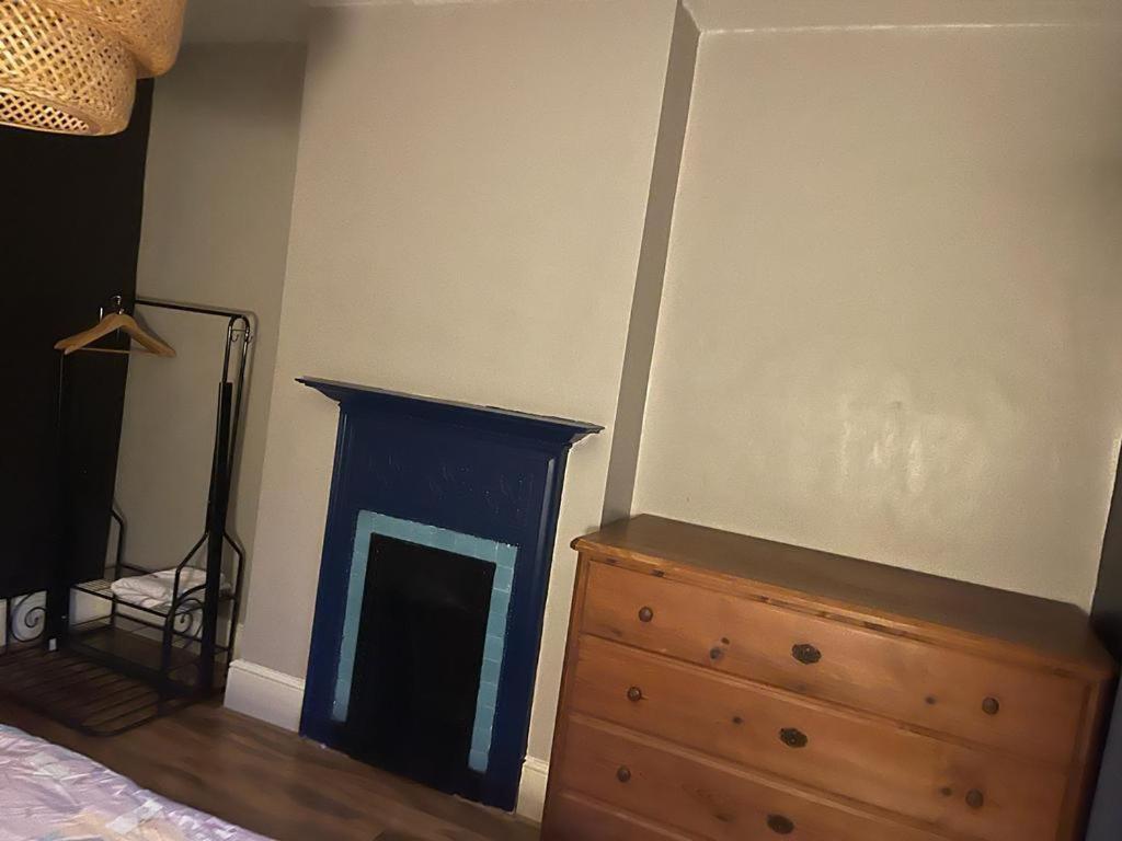 Large Double Room Next To Elisabeth Line Abbey Wood Exterior photo